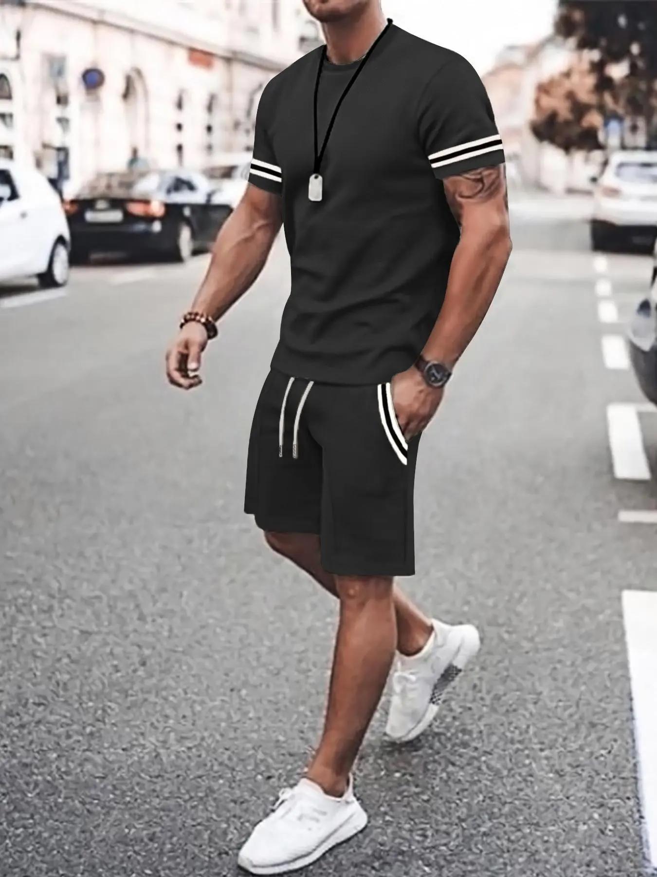 Colorful piping T-shirt and drawstring waist shorts set